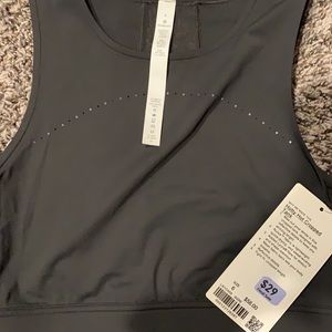 NWT hotty hot cropped tank, size 6.